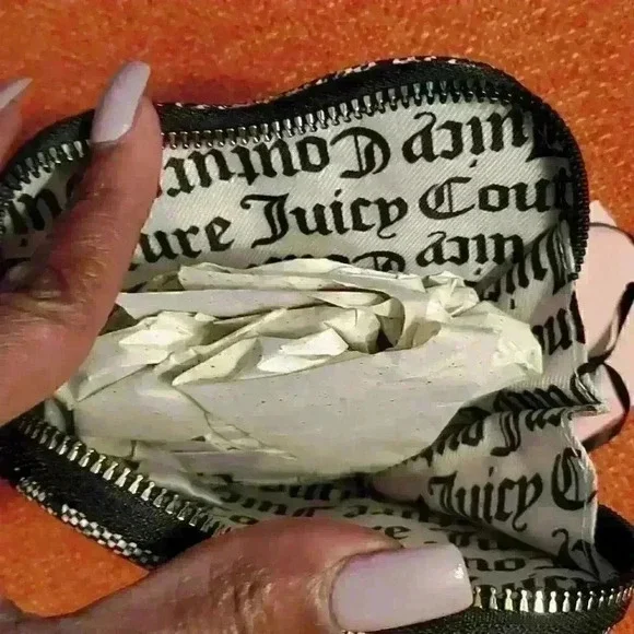 Juicy Couture fabric coin purse - Picture 3 of 4